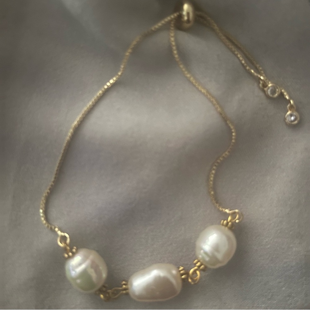 Pearl Adjustable Bracelet Handmade Gold White NWT